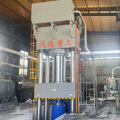 雙工位坩堝液壓機_1600噸石墨坩堝生產設備
